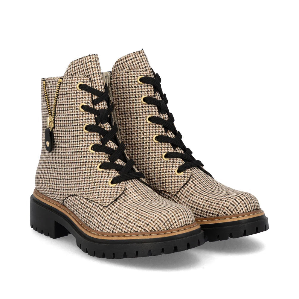 Black/Plaid Low Fashion Boot