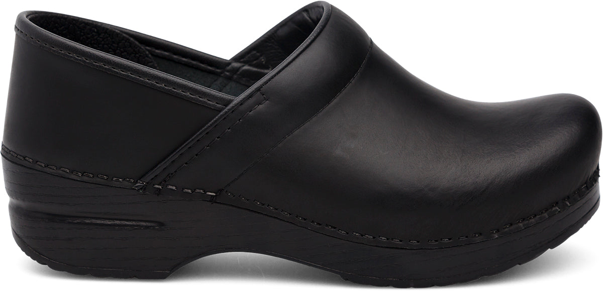 Professional Clog Black Oiled Leather (Unisex size scale)